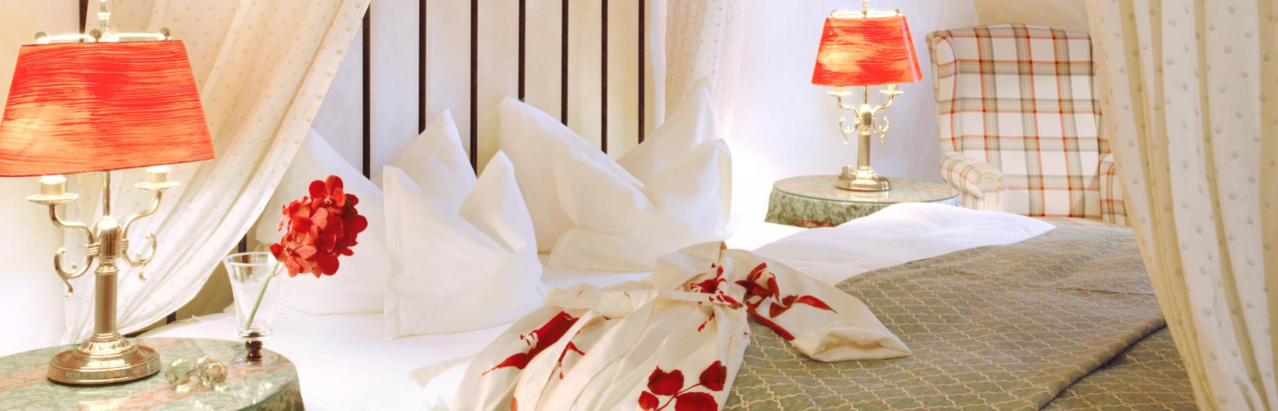 Romantisches Doppelzimmer im Romantik Hotel Jagdhaus Waldidyll